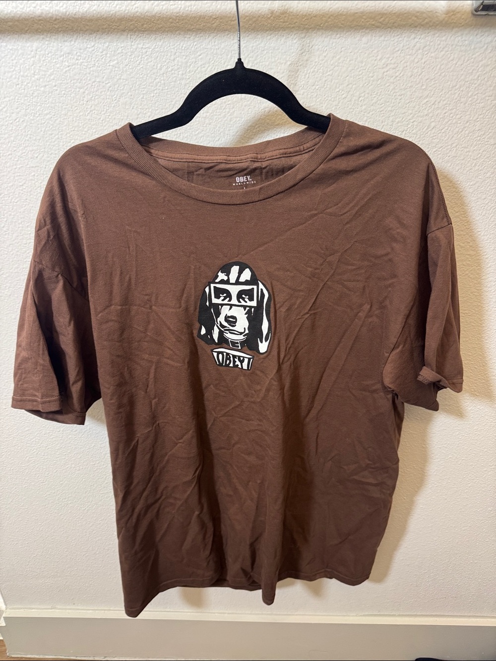 Obey Men’s Large shirt